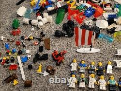 LEGO Vintage Lot 5.5 pounds Bulk Parts Pieces Castle Pirates Space 50 Minifigs