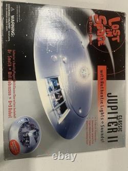 LOST IN SPACE Classic Series JUPITER II Spaceship Trendmasters VTG 1998 COMPLETE