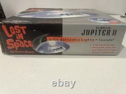 LOST IN SPACE Classic Series JUPITER II Spaceship Trendmasters VTG 1998 COMPLETE