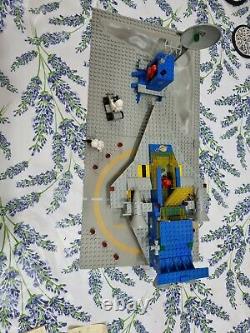 Lego 928 Vintage 1979 Classic Space Galaxy Explorer and Moonbase 100% complete