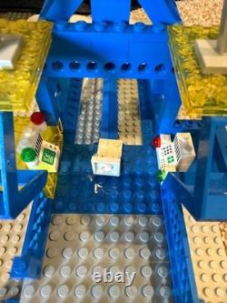 Lego Classic Space 6971 Inter-Galactic Command Base