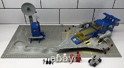 Lego Classic Space 928 Galaxy Explorer & Moonbase. Vintage Space Cruiser 1979