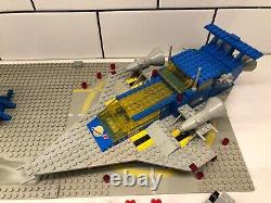 Lego Classic Space 928 Galaxy Explorer & Moonbase. Vintage Space Cruiser 1979