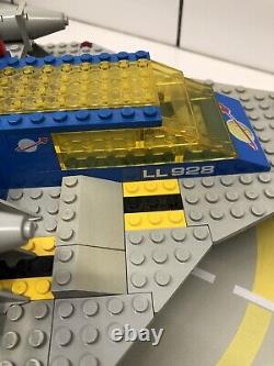 Lego Classic Space 928 Galaxy Explorer & Moonbase. Vintage Space Cruiser 1979