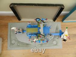 Lego Space 6971 Inter-Galactic Command Base -1984 Vintage set
