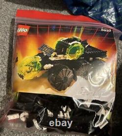 Lego Space Blacktron II 6933 Spectral Starguider 100% Complete