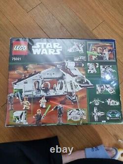 Lego Star Wars 75021 Republic Gunship Brand New Sealed 2013 Retired(Damaged Box)