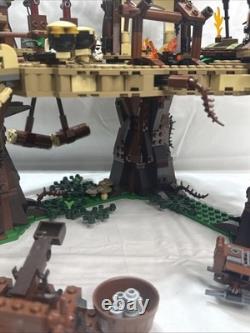 Lego Star Wars Collector Series Ewok Village 10236 With Manuals No Box 90%