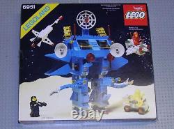 Lego Vintage 1984 Classic Space Robot Command Center Set 6951 NO BOX