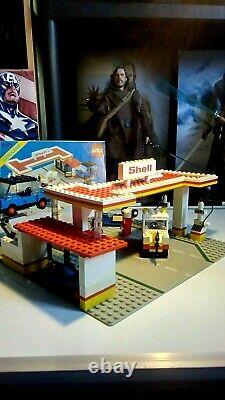 Lego Vintage 6371 Shell Service Station, 100% Complete, Instructions, 1983 Set