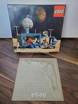 Lego Vintage Classic Space 926 Command Centre