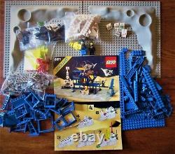 Lego Vintage LL Classic Space #6971-Intergalactic-100% withfigs & manual (1984)