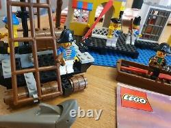Lego Vintage Pirate 6267 Lagoon Lock-Up 6259broadsides brig and 6261raft raider