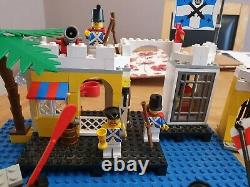 Lego Vintage Pirate 6267 Lagoon Lock-Up 6259broadsides brig and 6261raft raider