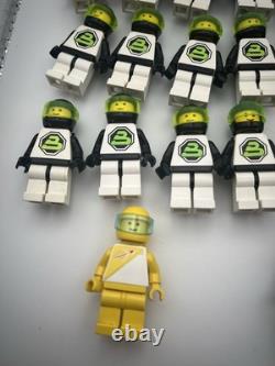 Lego Vintage Space Lot Of 45 Space Minifigures Rare