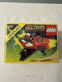 Lego Vintage Space M-Tron 6811 Pulsar Charger (1990) MISB