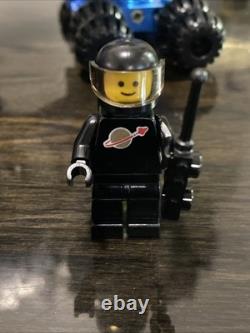Lego Vintage Space Set 6928 With Minifigures and Manual In Near Mint Condition