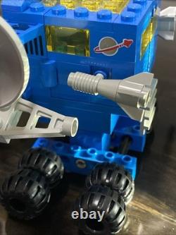 Lego Vintage Space Set 6928 With Minifigures and Manual In Near Mint Condition