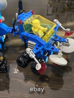 Lego Vintage Space Set 6928 With Minifigures and Manual In Near Mint Condition