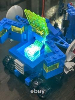 Lego Vintage Space Set 6928 With Minifigures and Manual In Near Mint Condition