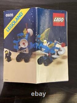 Lego Vintage Space Set 6928 With Minifigures and Manual In Near Mint Condition