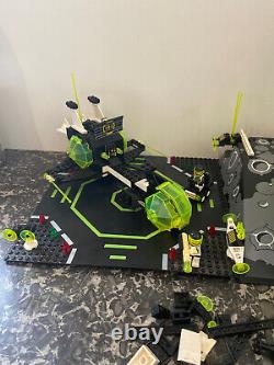 Lego Vintage space Blacktron 6988 Alpha Centauri Outpost working