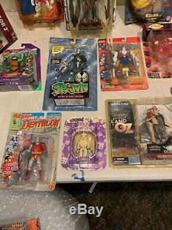 Lot Of 20 Vintage Action Figures Fantastic Four Spawn Lost In Space Germs