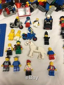 Lot of Vintage 80s Legos, Minifigures, Etc 7+ lbs. Many Different Themes