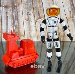 MAJOR MATT MASON Figure Man in Space with Cat Trac & Helmet 1966 Mattel Vintage