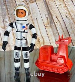 MAJOR MATT MASON Figure Man in Space with Cat Trac & Helmet 1966 Mattel Vintage