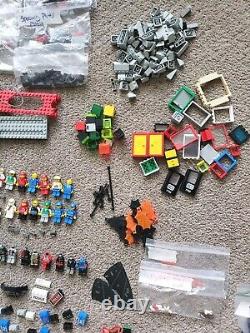 MASSIVE Lot 17 LB 90s LEGO MiniFigures /Space/Town/City/Ninja Vintage UFO