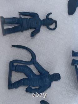Marx Tom Corbett Blue Rubber Astronauts 1950s Vtg Space Playset Figures 16 Nice