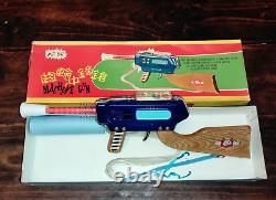 Mf 947 Vintage China Machine Gun Tin Wood Plastic Toy Friction Sound Sparks Nib