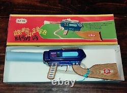 Mf 947 Vintage China Machine Gun Tin Wood Plastic Toy Friction Sound Sparks Nib