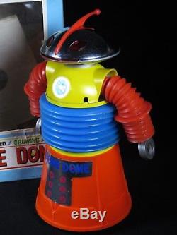 Mib Vintage Krome Dome Space Robot Hard Plastic Battery Op. Yonezawa Japan