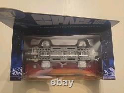 NEW IN BOX Vintage Space1999 Eagle Transporter Diecast Metal