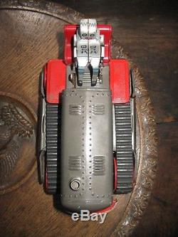 NICE ROBOT BULLDOZER TRACTOR c. 1957 NOMURA JAPAN TINPLATE VINTAGE space tin toy
