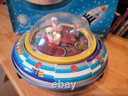 Nice Vintage Aa Battery Operated Space Ship X-52 Flying Saucer In Box