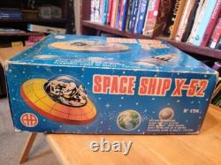 Nice Vintage Aa Battery Operated Space Ship X-52 Flying Saucer In Box