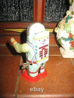 Nice Vintage Spaceman Tin Toy Shudo Wind Up Tinplate Apollo Nasa Astronaut Robot