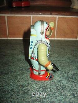 Nice Vintage Spaceman Tin Toy Shudo Wind Up Tinplate Apollo Nasa Astronaut Robot