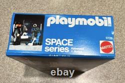 PLAYMOBIL Space Series 9728 Astronaut & Robot Set, 1983 Vintage. Factory sealed