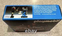 PLAYMOBIL Space Series 9728 Astronaut & Robot Set, 1983 Vintage. Factory sealed
