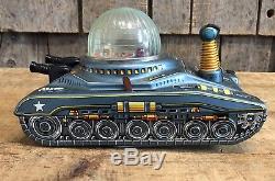 RARE Vintage 60s Daiya Japan Battery Op LOOPING Space Tank Tin Litho Toy WORKS