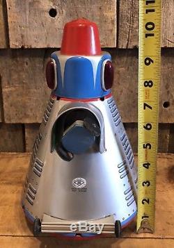 RARE Vintage Modern Toys Japan CAPSULE 7 Tin Space Ship Battery Toy WORKING