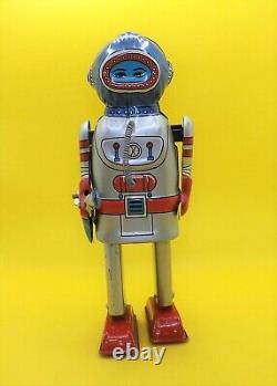 Rare Vintage Deep Sea Diver Robot Windup Toy Inter-planet Astronaut Space Capt