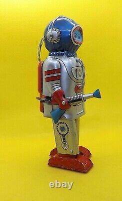 Rare Vintage Deep Sea Diver Robot Windup Toy Inter-planet Astronaut Space Capt