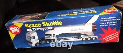Rare Vintage Good Play Quelle Germany Space Shuttle Mit Transporter Battery Op