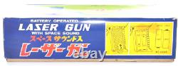 Rare Vintage Kanto Toys Space Laser Gun Battery Operated with Light & Sound