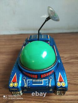 Rare vintage battery powered SPACE PATROL tin Space toy of 60's made in Japan